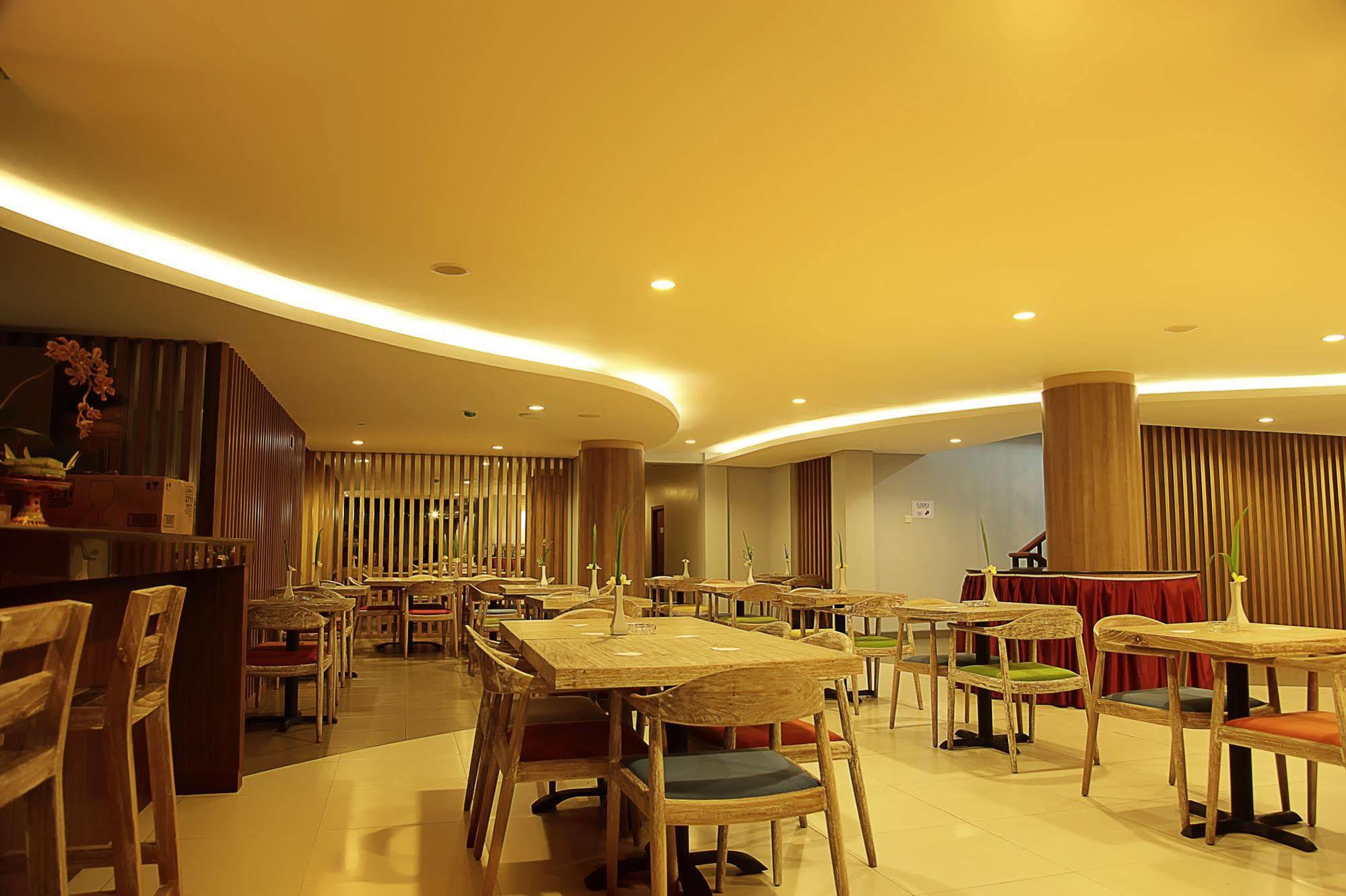 Santosa City Hotel Denpasar Eksteriør bilde