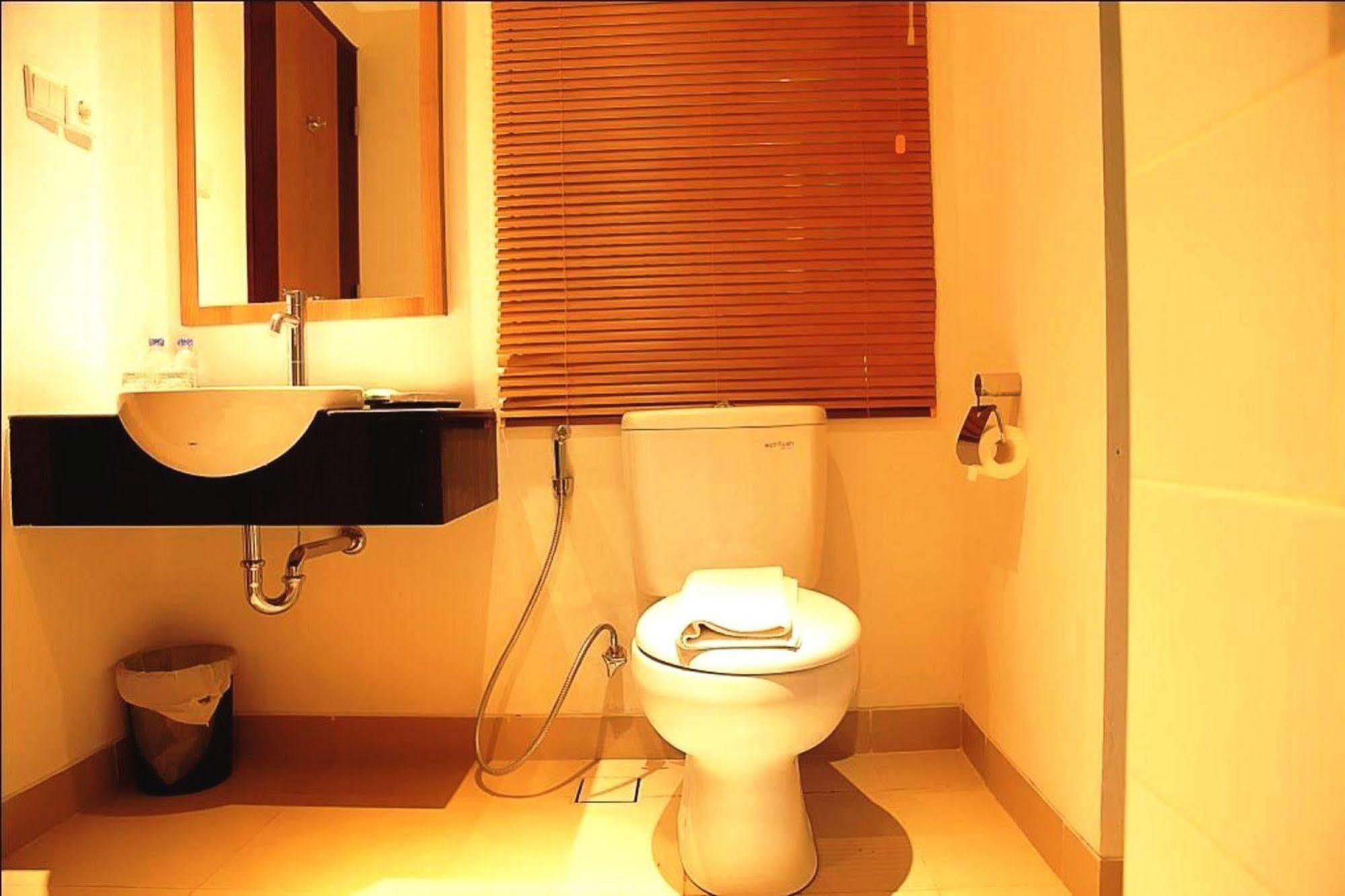 Santosa City Hotel Denpasar Eksteriør bilde