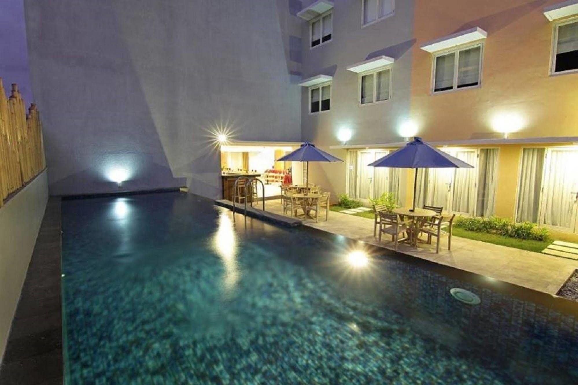 Santosa City Hotel Denpasar Eksteriør bilde