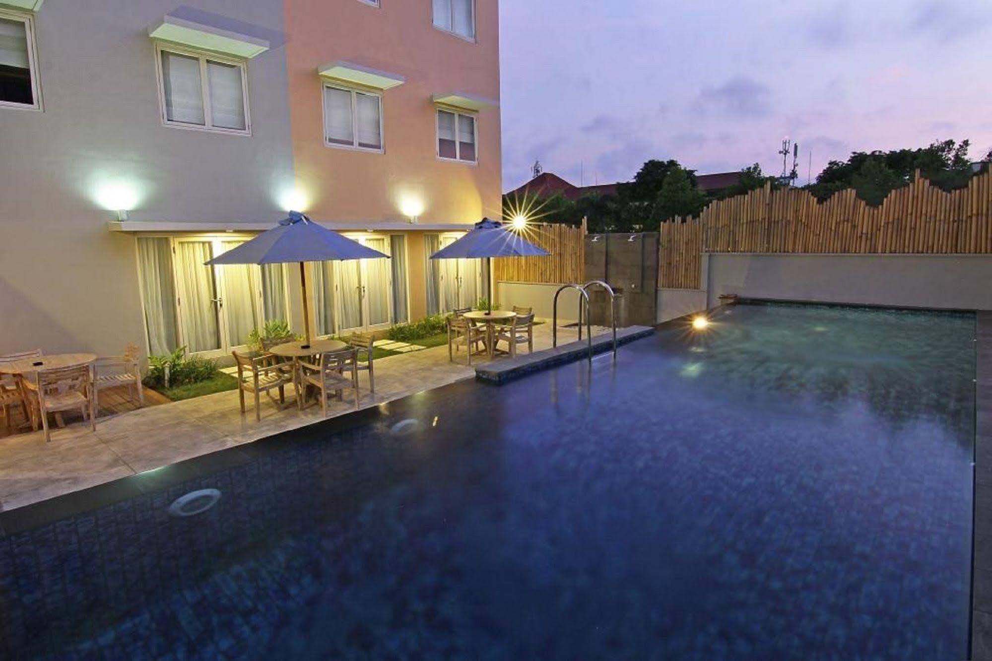 Santosa City Hotel Denpasar Eksteriør bilde