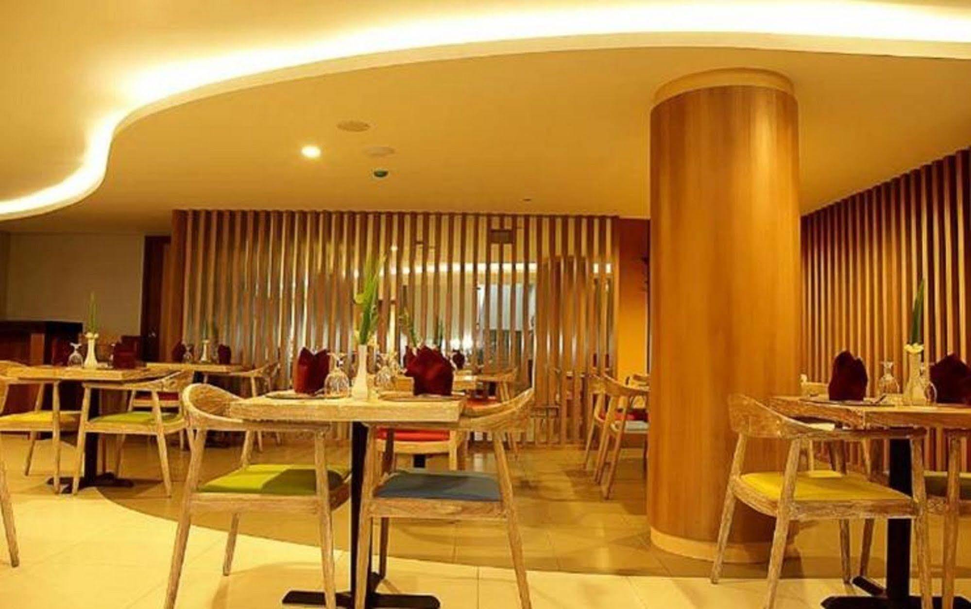 Santosa City Hotel Denpasar Eksteriør bilde